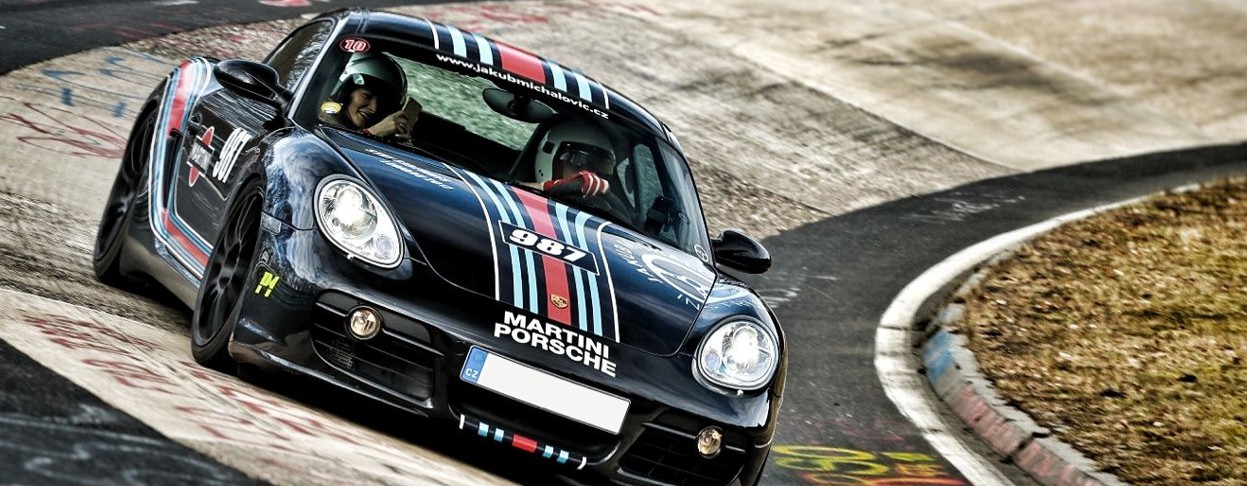 Kurz sportovní jízdy s Porsche Cayman S